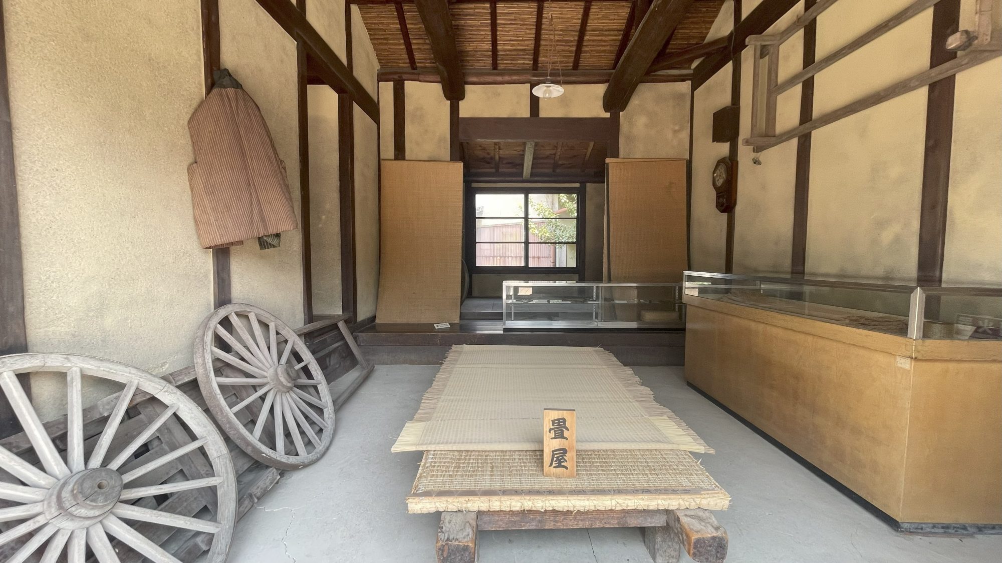新美南吉生家　畳屋